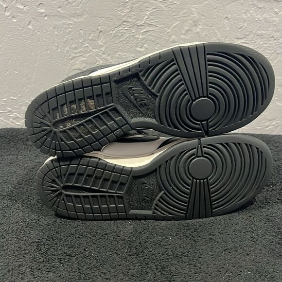 🔥🔥 Nike Dunk Low (Panda) Kids Black and White Sneakers - Big Kids Size 6.5 - E - Picture 9 of 12